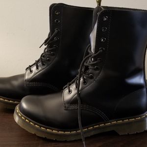 Mens black dr martens